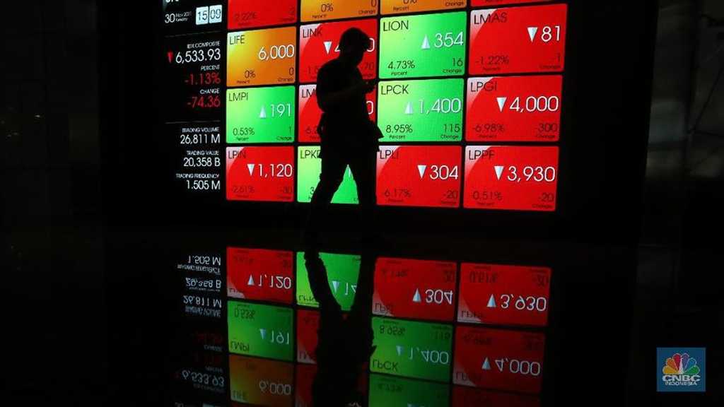 PT Amman Mineral Internasional Tbk (AMMN) klarifikasi isu transaksi jumbo saham. Manajemen pastikan kepatuhan penuh terhadap regulasi OJK dan BEI.