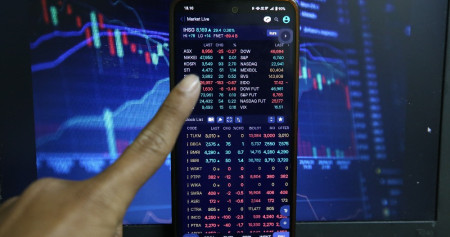BRI Danareksa Targetkan IHSG 9.440 di 2026, Rekomendasikan 8 Saham Unggulan